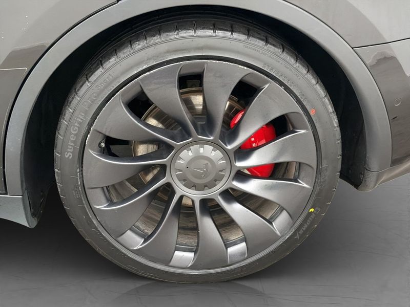 Tesla Model Y bild 34