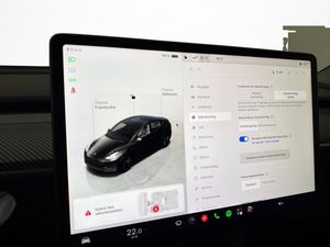 Tesla Model Y bild 24