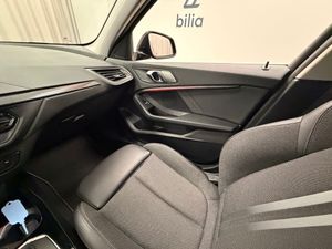 BMW 118 bild 22