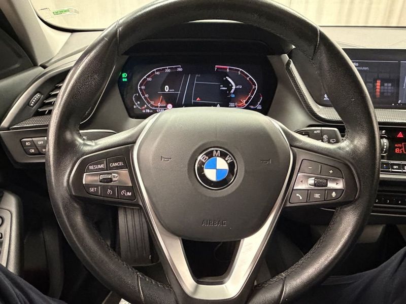 BMW 118 bild 8
