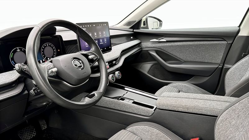 Skoda Superb bild 7