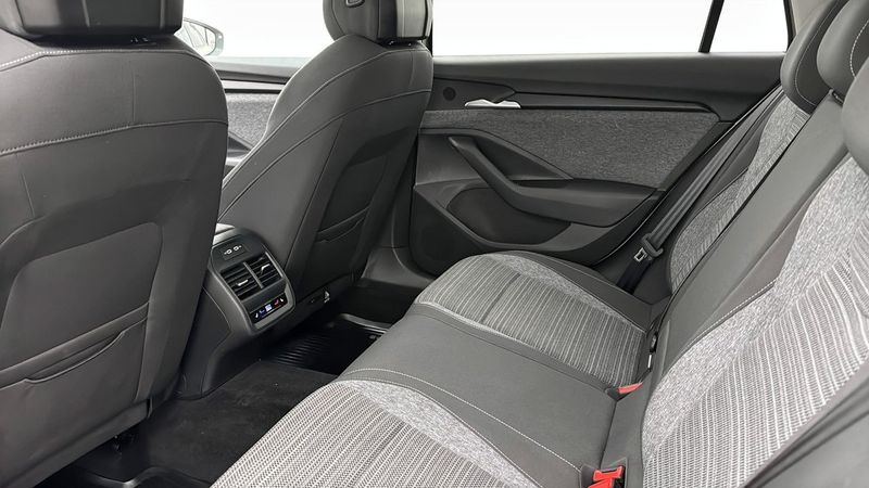 Skoda Superb bild 11