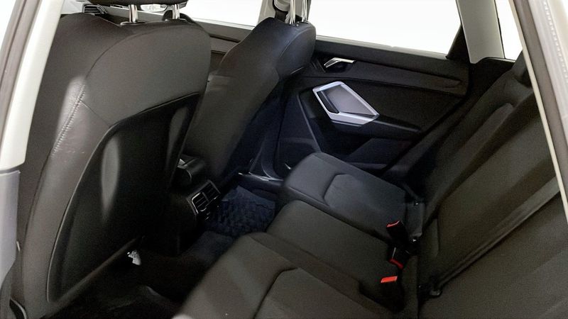 Audi Q3 bild 11