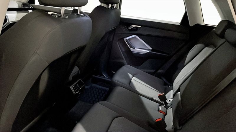 Audi Q3 bild 11