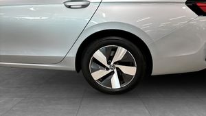Volkswagen Passat bild 6