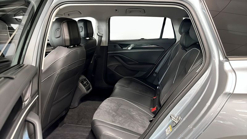 Volkswagen Passat bild 11