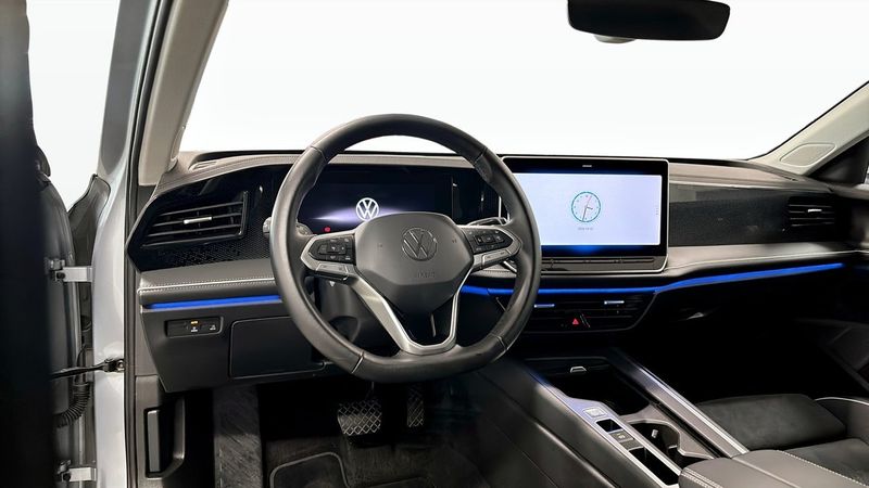 Volkswagen Passat bild 10