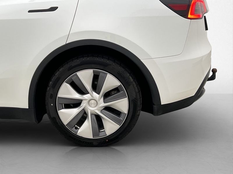 Tesla Model Y bild 27