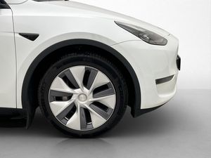 Tesla Model Y bild 11