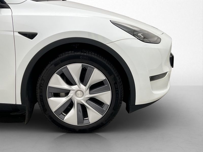 Tesla Model Y bild 11
