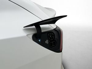 Tesla Model Y bild 34