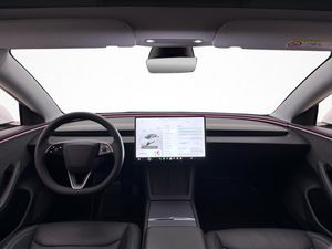 Tesla Model 3 bild 13