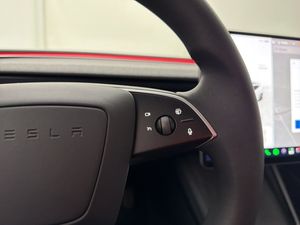 Tesla Model 3 bild 31