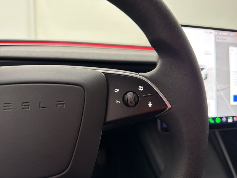 Tesla Model 3 bild 31
