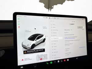 Tesla Model Y bild 26