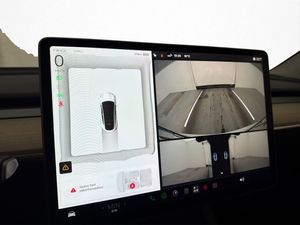Tesla Model Y bild 24