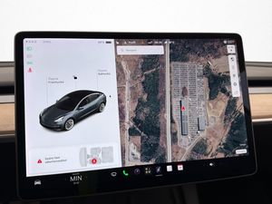 Tesla Model 3 bild 25