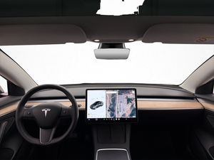 Tesla Model 3 bild 13