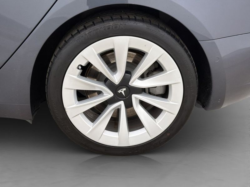 Tesla Model 3 bild 34