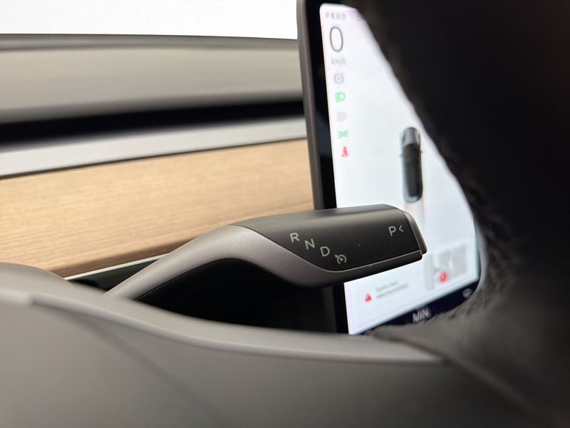 Tesla Model 3 bild 18