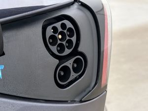 Tesla Model 3 bild 32