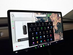 Tesla Model Y bild 25