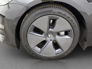 Tesla Model 3 bild 32