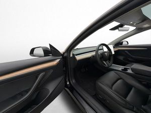 Tesla Model 3 bild 11