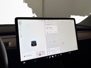 Tesla Model 3 bild 20