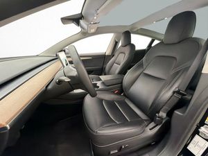 Tesla Model 3 bild 12