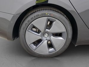 Tesla Model 3 bild 34