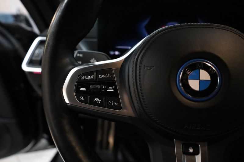 BMW i4 bild 21