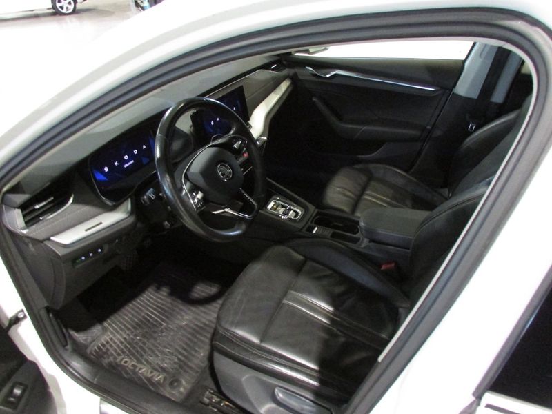 Skoda Octavia bild 9