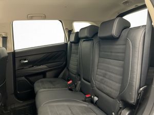 Mitsubishi Outlander bild 24