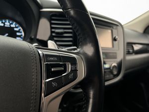 Mitsubishi Outlander bild 17