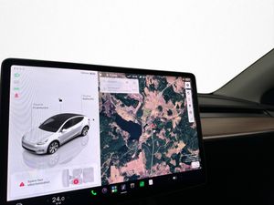 Tesla Model Y bild 20