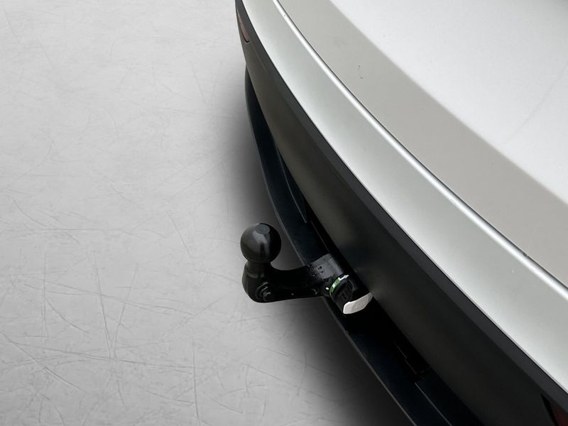 Tesla Model Y bild 11