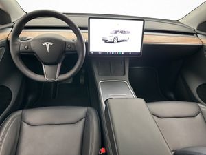 Tesla Model Y bild 15