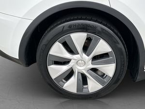 Tesla Model Y bild 32