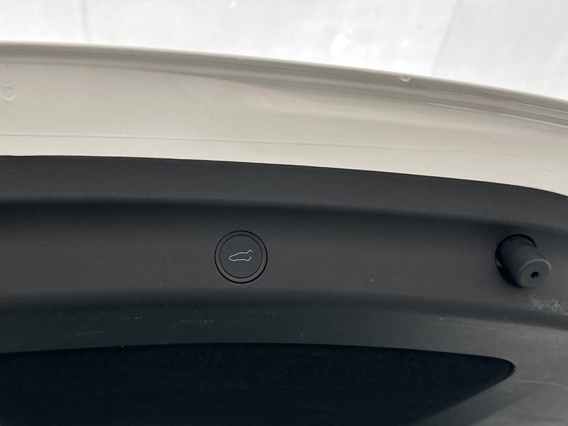 Tesla Model Y bild 29