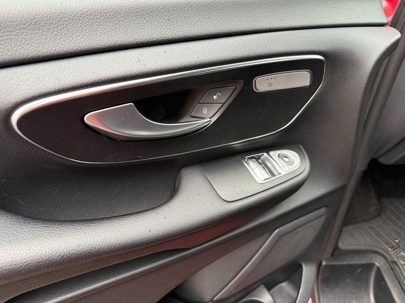 Mercedes V220 bild 18