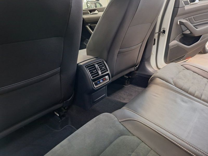 Volkswagen Passat bild 12