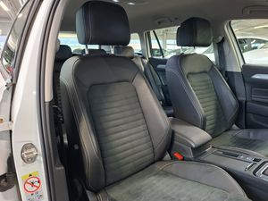 Volkswagen Passat bild 10