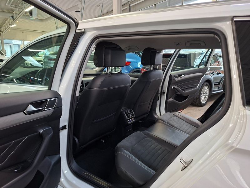 Volkswagen Passat bild 11