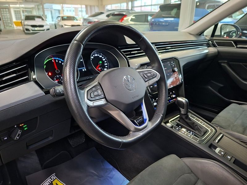 Volkswagen Passat bild 18