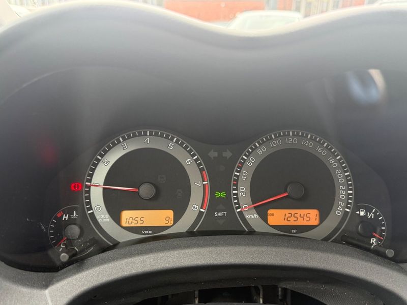 Toyota Auris bild 16
