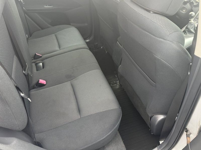 Toyota Auris bild 12