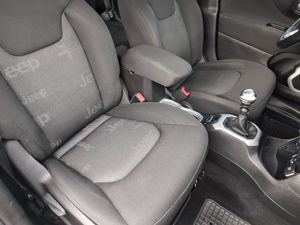 Jeep Renegade bild 3