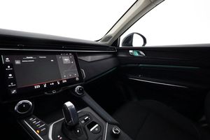 Lynk & Co 01 bild 25