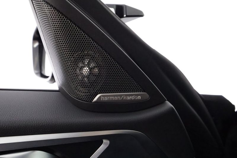 BMW i4 bild 25